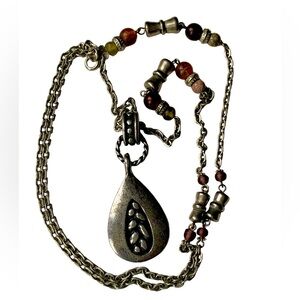 Amber Green Semi Precious Beaded Silver Plated Pendant Necklace Woman’s Jewelry